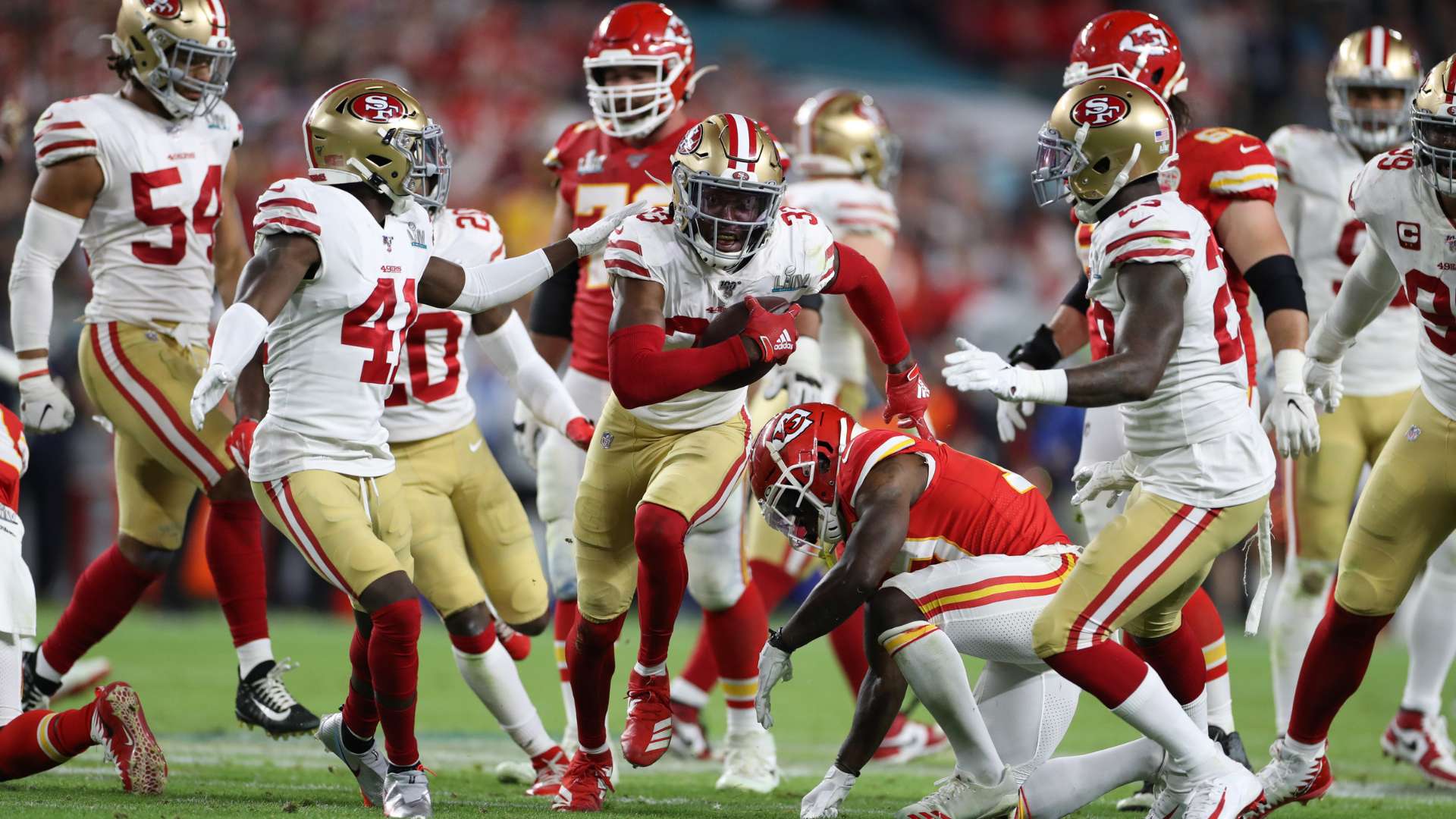 精准识才！阿森纳计划夏窗正式报价齐尔克泽